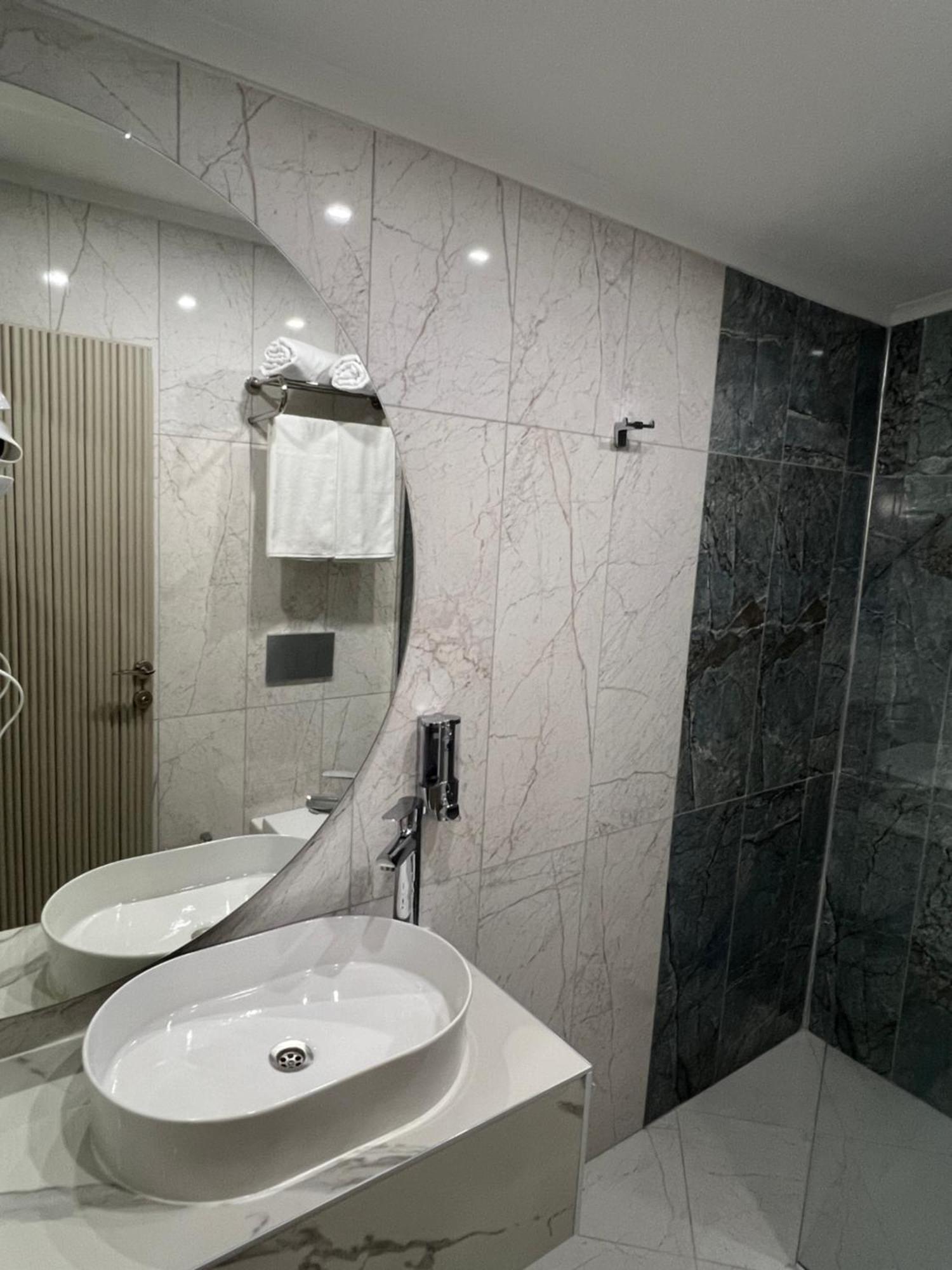 The Aramis Galata Hotel Истанбул Екстериор снимка